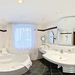 Ulli 4* Zürs