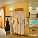 Ulli Hotel 4*