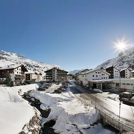 乌利酒店 酒店 Zürs