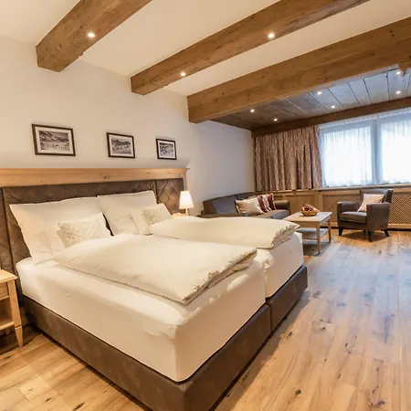 Hotell Ulli 4*