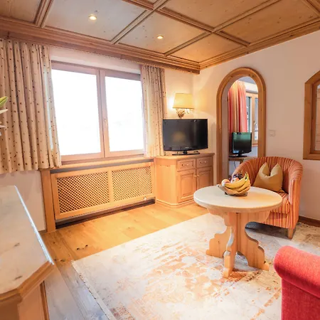 Ulli Hotel 4*