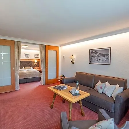 Ulli Hotel Zürs