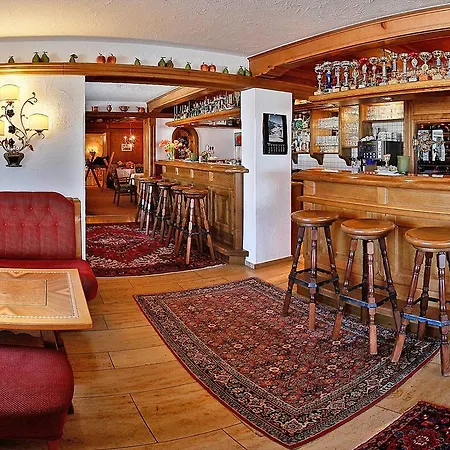 乌利酒店 酒店 4*