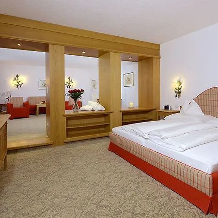 Ulli Hotel