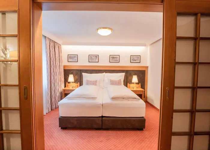 ホテル Ulli Zürs