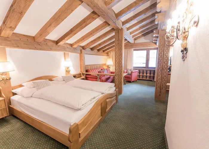 ホテル Ulli Zürs